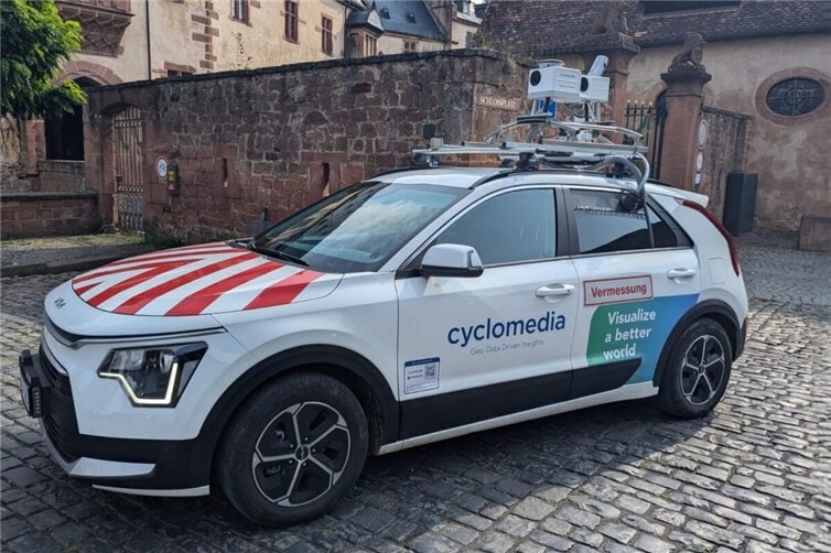 Das Aufzeichnungsfahrzeug der Cyclomedia Deutschland GmbH.