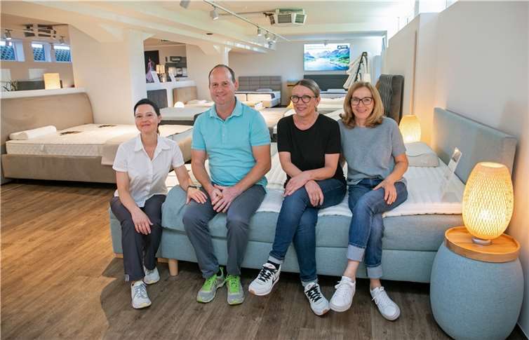 Das BIG BETT Team freut sich auf viele Kundinnen und Kunden. Fotos: JOST