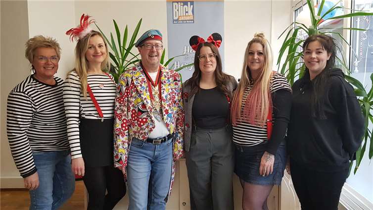 Das BLICK aktuell-Team mit Thomas Manstein hatte sich auf den Empfang des Andernacher Prinzenpaares bestens vorbereitet.