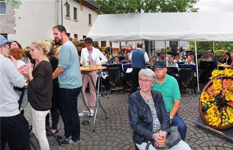 Das Backesfest ist jedes Jahr ein Treffpunkt für alle Generationen.