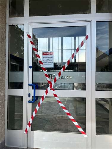 Das Bahnhofsgebäude ist zurzeit geschlossen.  Foto: Biggs Hof