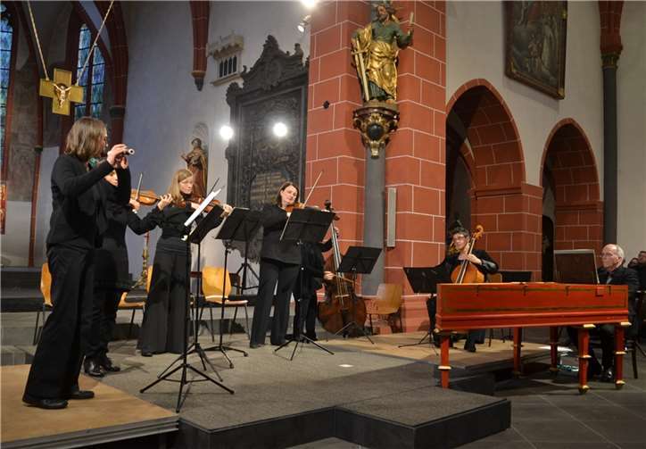 Das Barockmusik-Ensemble „Musici di Sayn“ lädt ein zu einem unterhaltsamen Konzert mit dem Titel „Der Himmel lacht, die Erde jubiliert – Musikalische Osterfreuden“. Foto: Eberhard Thomas Müller
