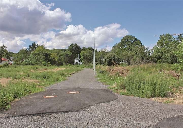 Baustraßen für 3. und 4. Bauabschnitt fertig gestellt Das Baugebiet in Güls an der Spielwiese.Stadt Koblenz