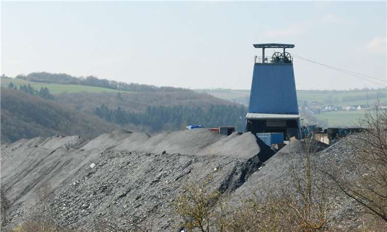 Das Bergwerk „Katzenberg“ wird nun, nach der Einstellung der Förderung des Moselschiefers, für seine endgültige Schließung vorbereitet.