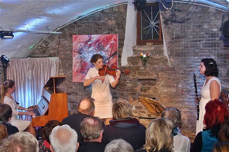 Das Berliner Trio Luz y Sombra. -RÜ-