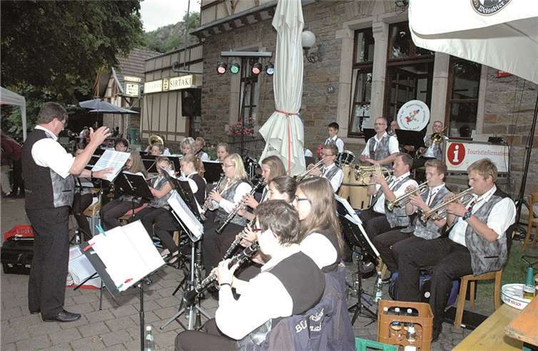 Das Blasorchester Altenahr hatte zum Sommerfest eingeladen. UM