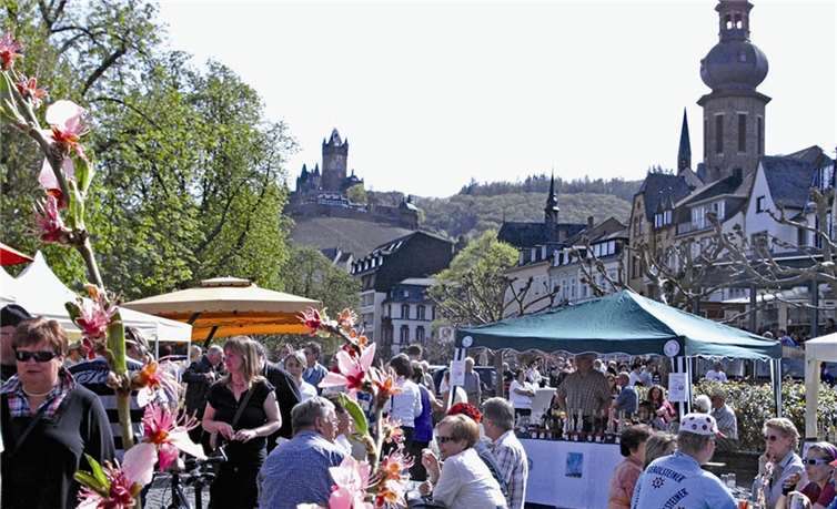 Das Blütenfest 2011. Archiv