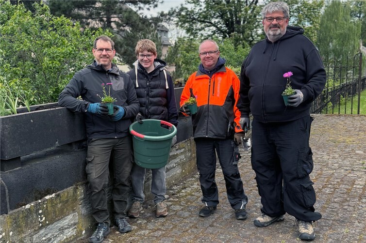 Das „Blumen“-Team vom Verschönerungsverein Remagen nach getaner Arbeit