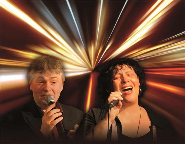 Das Bremer Duo Listen T(w)o gastiert in Sinzig. privat