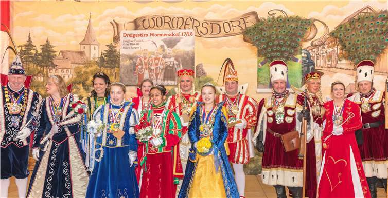 Das Brüder-Dreigestirn aus Wormersdorf hatte eingeladen, und die Tollitäten aus der Umgebung waren dem Ruf gern gefolgt.  EICH