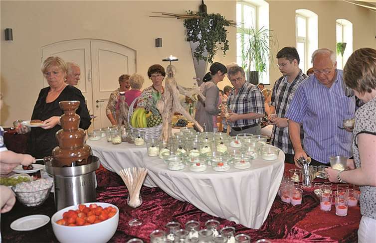 Das Brunch-Dessertbuffet ist ein kulinarisches Highlight.privat