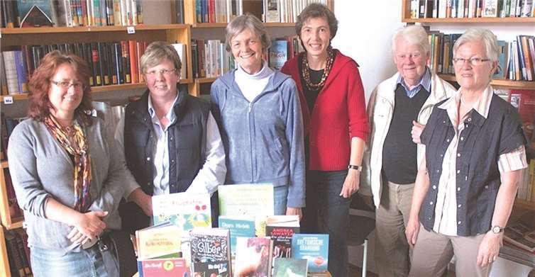 Das Büchereiteam der KÖB Niederbachem – (v.l.) Jutta Krätschmann, Marion Theisen, Gisela Stein, Elisabeth Luhmer, Heinz D. Willeke und Martha Winter. Privat