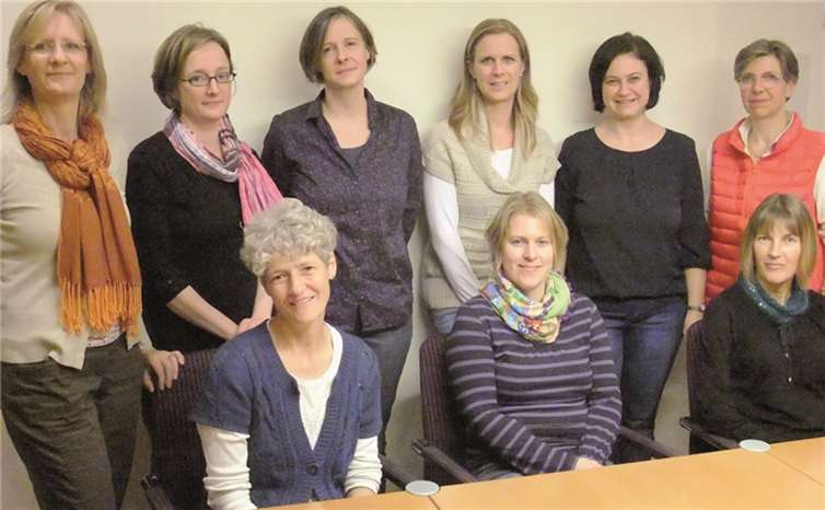 Das Büchereiteam mit (stehend) Tjørven Schäfer, Susanne Trübestein, Ulrike Emmrich, Sandra Miranda, Martina Stuckenschneider und Elke Marin sowie (vorne) Maria Kell, Stefanie Schmickler und Corina Homeyer.privat