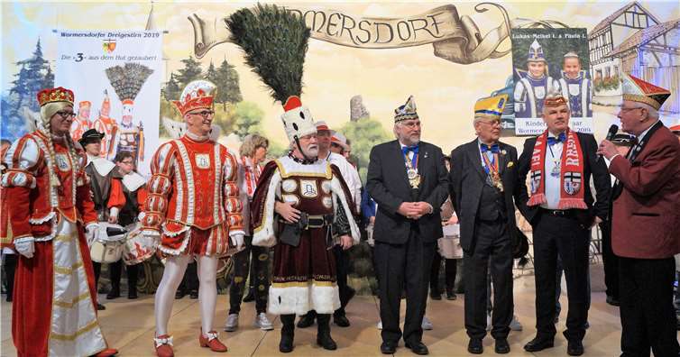 Das „Bürgermeister-Dreigestirn“ Stefan Raetz, Claus Wehage, Kalle Kerstholt und Ortsvorsteher Klaus Beer vollzoge die Proklamation.EICH