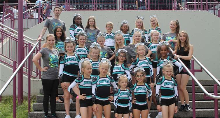 Das Cheerleaderteam des PostSV Remagen.privat