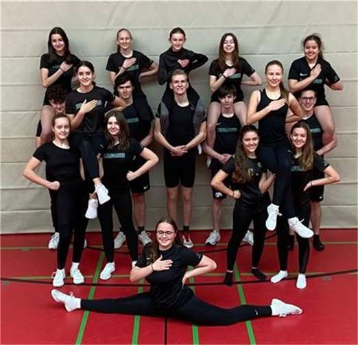 Das Cheerleading-Team.  Quelle: Bischöfliches Cusanus Gymnasium Koblenz