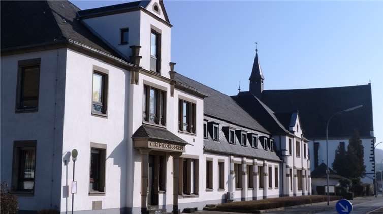 Auf den Spuren des Heiligen Martin Das Christkönighaus in Leutesdorf.