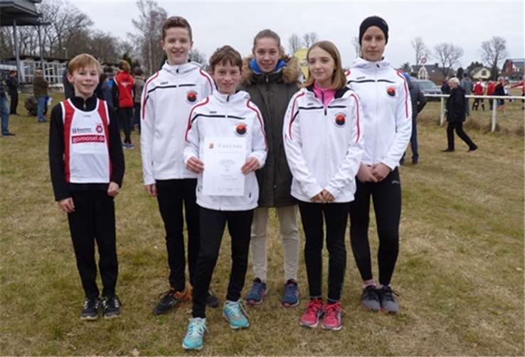 Das Crossläufersextett des TV Cochem (von links): Phil Nockelmann, Luca Savioli, Lukas Raueiser, Sarah Gräf, Josi Balles und Julia Marinus.privat