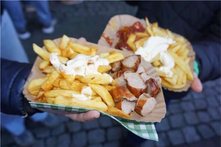 Das Currywurst-Festival lockt jedes Jahr zahlreiche Besucher nach Neuwied.Foto: FF