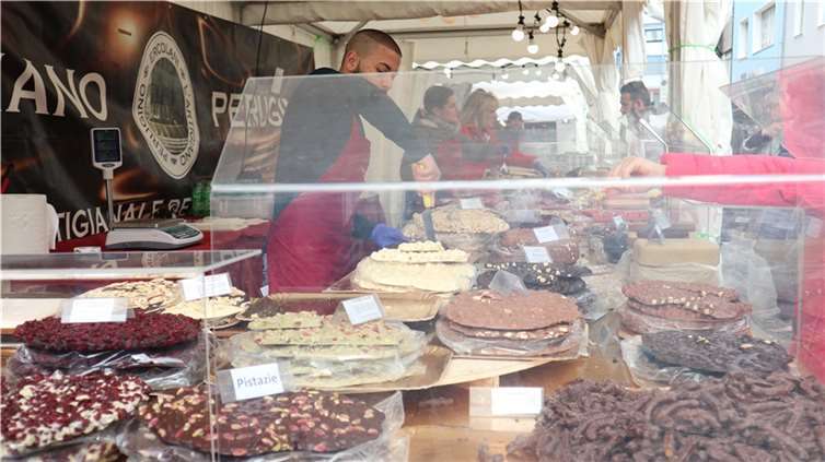 Das Currywurst-Festival und die ChocolART finden vom 26. bis 28. Januar gemeinsam auf dem Luisenplatz statt.  Foto: privat