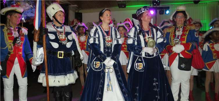 Das Damen-Dreigestirn der KG Heimerzheim.Foto: privat