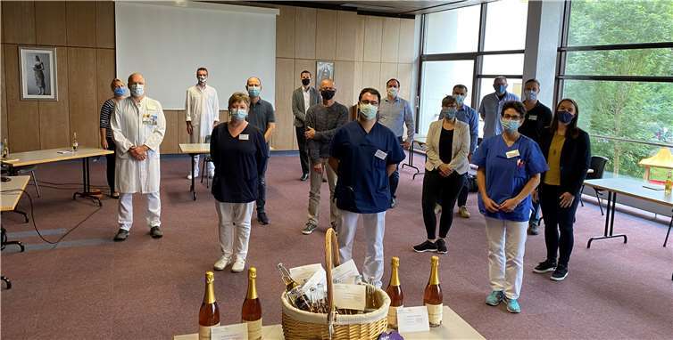 Das Direktorium des Krankenhauses Maria Hilf bedankte sich bei allen Mitarbeiterinnen und Mitarbeitern des Hauses für das großartige Engagement während der Corona-Krise. Foto: Cornelia Bachem