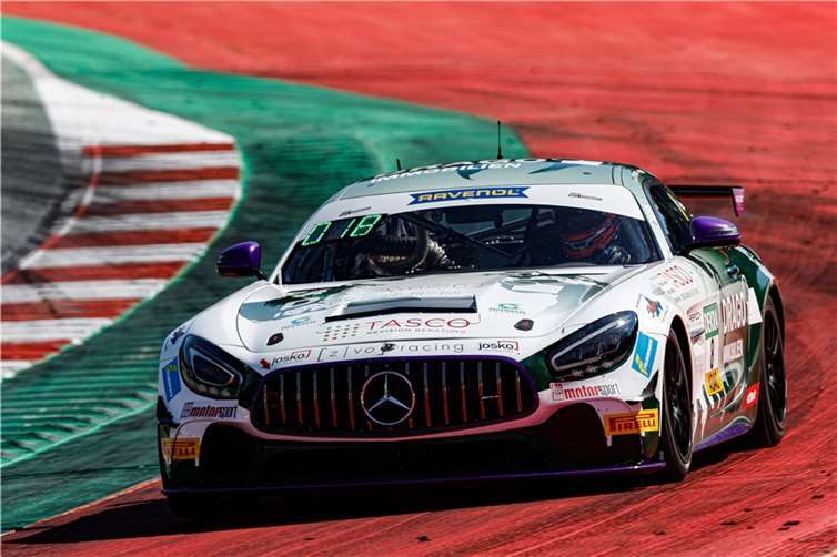 Das Drago Racing Team [ z | vo ] fuhr bei zwei actionreichen Rennen in der ADAC GT4 Germany auf dem Red Bull Ring in Spielberg in Österreich mit den Fahrern Nico Gruber und Jan Philipp Springob zweimal in die unkte. Foto: Zakowski & van Ommen GmbH