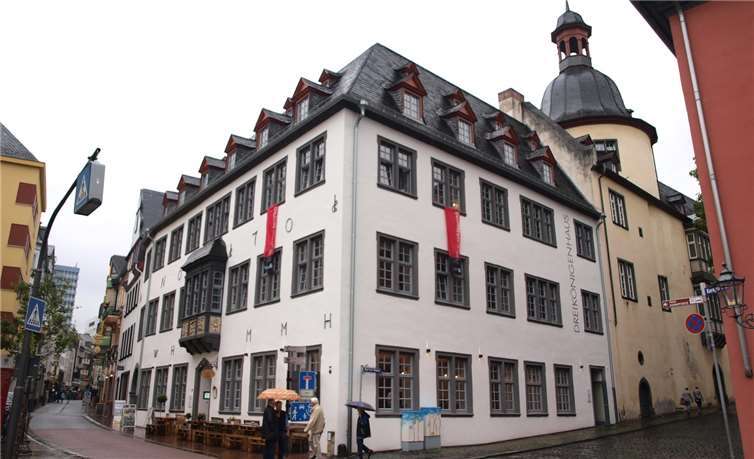 Das Dreikönigenhaus aus dem Jahr 1701 erstrahlt in neuem Glanz und war in diesem Jahr ein prämiertes Auswahlprojekt beim „Tag der Architektur“. U. Stanzlawski