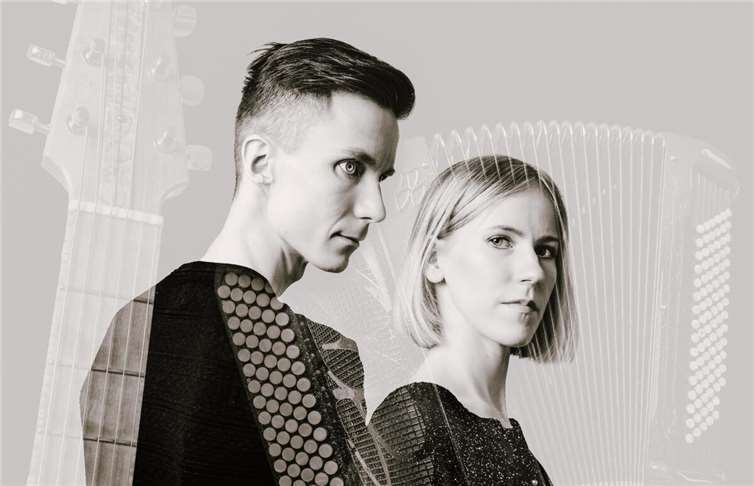 Das Duo „Northflip“ bringt am Dienstag, 13. März, finnische Lebensart und mehr nach Mendig.  Foto: Mikko Malmivaara