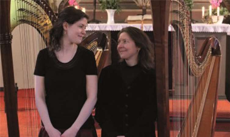 Das Duo Saitenzauber spielt Schätze aus Klassik und Romantik. privat