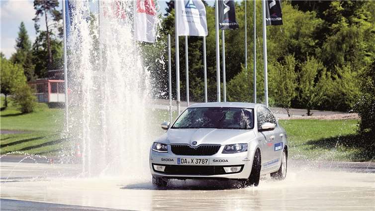 Das Eco-Training lässt sich gut mit einem Fahrsicherheitstraining verbinden. privat