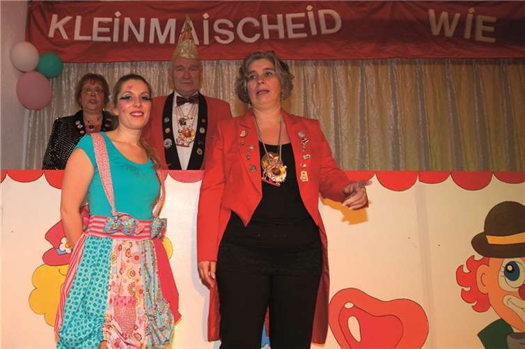 Das Ehepaar Wendt mit Enkelin Ivonne und Tochter Petra.