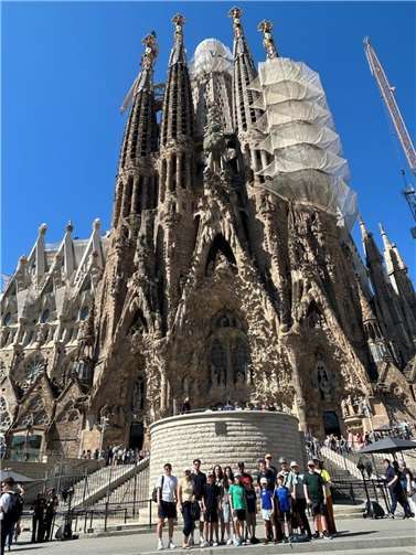 Das Ensemble „Allegranza“ der Kreismusikschule MYK bei seiner Reise nach Katalonien.  Foto: Mandy Thießen