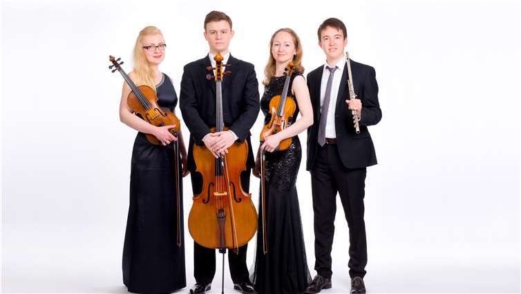 Das Ensemble bietet Werke von Tschaikowsky, Borodin, Mozart und Schnittke dar.Privat