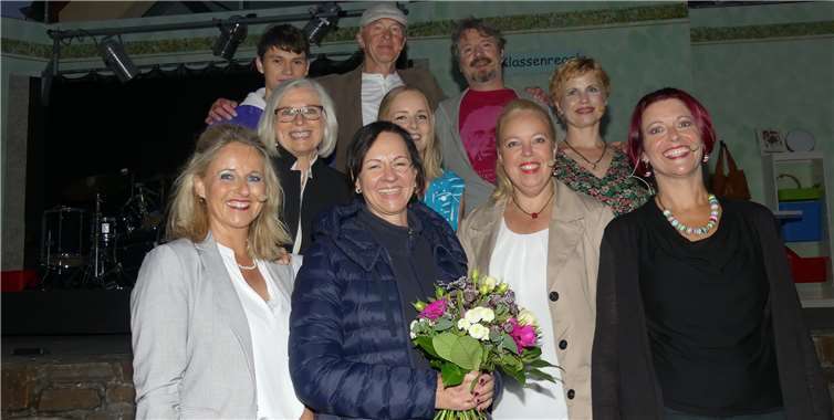 Das Ensemble der Kaisersescher „Freilichtbühne am schiefen Turm“ begeisterte auch heuer beim seinem Sommernachtstheater.