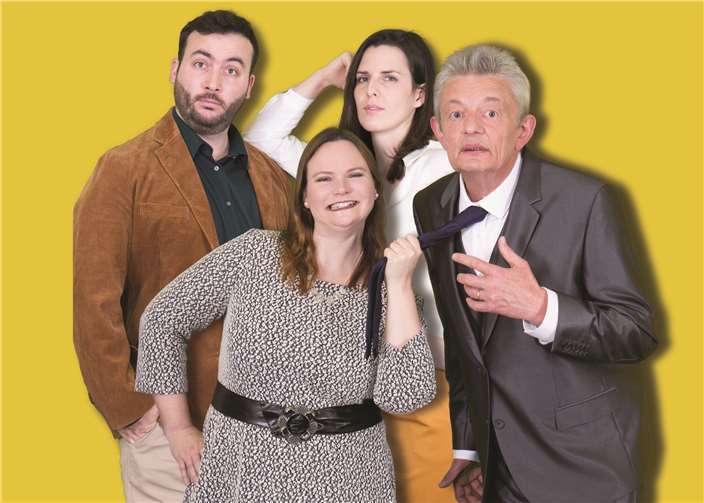 Das Ensemble der Lichtspielbühne Rhein-Mosel steckt mitten in den Vorbereitungen zum Theaterstück „Die Niere“. privat