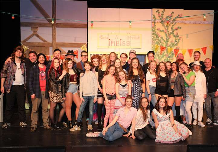 Das Ensemble des Theatervereins Chamäleon.Foto: TDU