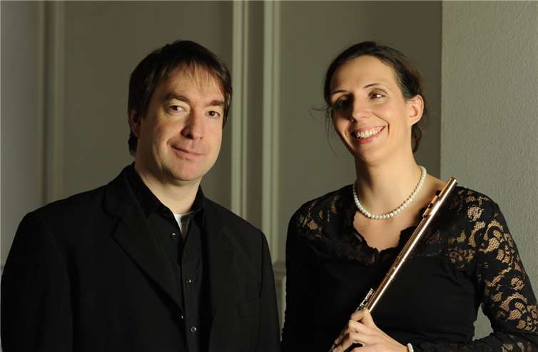 „Love is here to stay“ Das Ensemble flavier konzertiert romantische Werke für Flöte und Klavier. privat