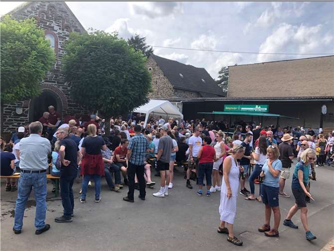 Das Erntedankfest war wieder gut besucht. Quellen: MGV „Cäcilia“1920