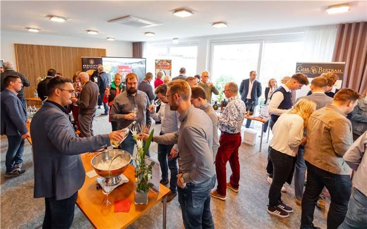 Das Event „Test the Best“ lädt am Sonntag, 3. November, wieder zum exklusiven Tasting der beim Ahrwein des Jahres angestellten Ahrweine in das Hotel Rodderhof ein.  Foto: Max Harrus