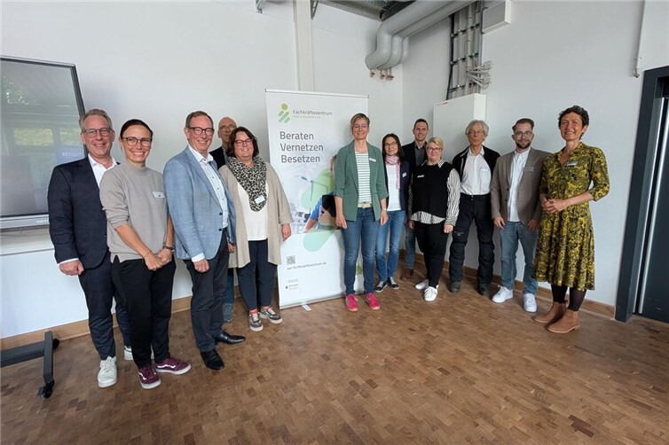 Das Fachkräftezentrum und seine Partner zu Besuch bei den Caritas Werkstätten