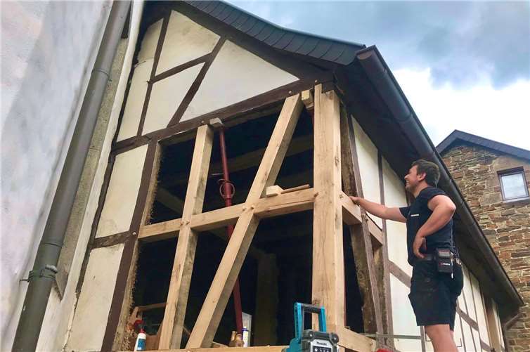 Das Fachwerkhaus während der Renovierungsarbeiten.Foto: KG