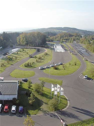 Das Fahrsicherheitszentrum auf dem Nürburgring.privat