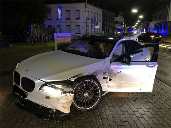 Das Fahrzeug des 18-jährigen Fahrers. Fotos: Polizei RLP
