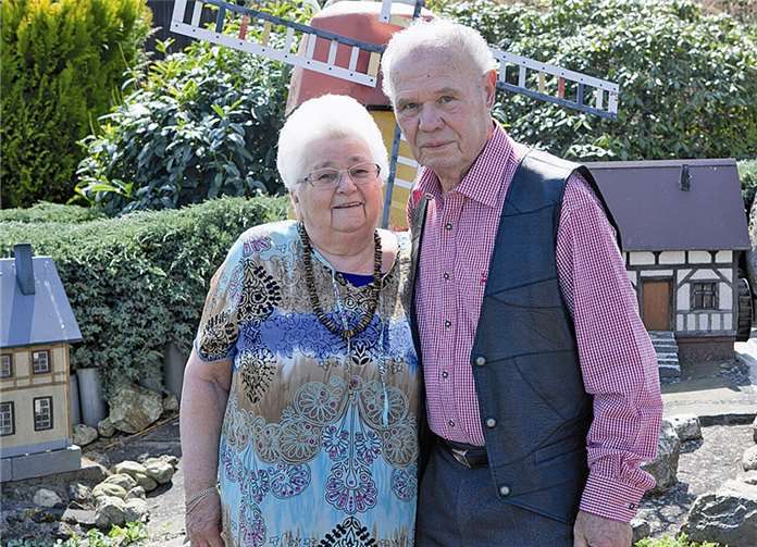 Das Fest der Diamantenen Hochzeit feiern am Samstag, 4. Mai, die Eheleute Margarethe und Adolf Weipert aus Grafschaft-Esch. VJ