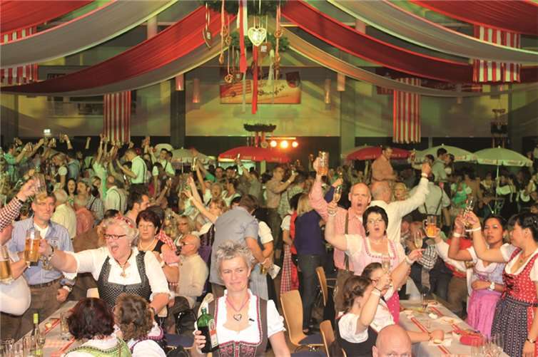 Das Festzelt war gut gefüllt und die Stimmung war super. privat