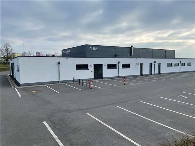 Das Feuerwehrhaus Oberraden-Straßenhaus wird mit einer PV-Anlage ausgestattet.