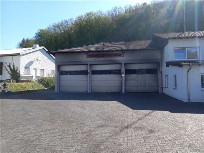 Das Feuerwehrhaus wurde stark beschädigt. Foto: VG Rengsdorf-Waldbreitbach