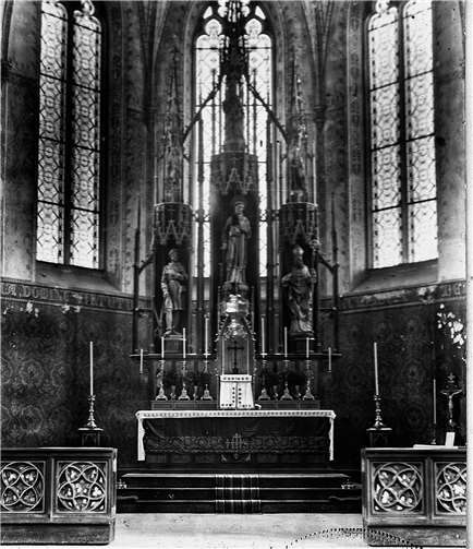 Historisches Spruchband aufgefunden Das Foto der Kommunionsurkunde aus dem Jahr 1940, das den entscheidenden Hinweis auf das Spruchband im Chorraum der Pfarrkirche St. Laurentius in Nentershausen brachte.Kirchengemeinde St. Laurentius Nentershausen