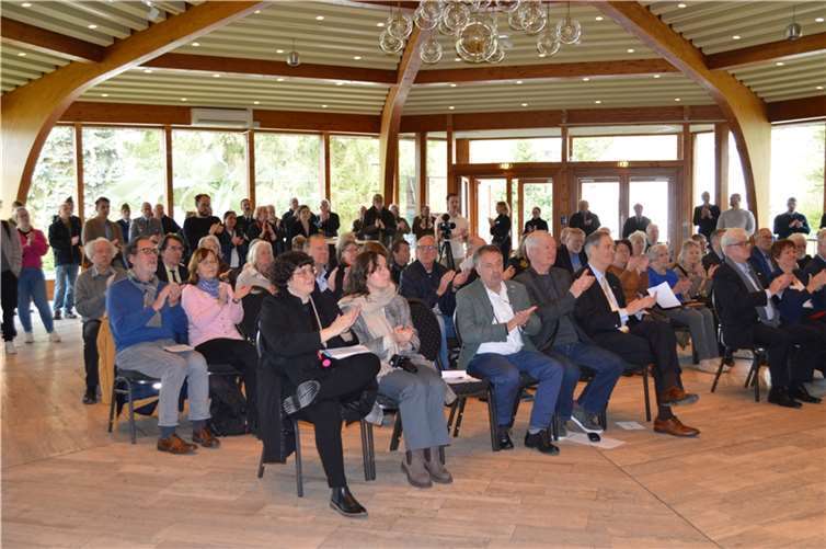 Das Foyer der Rheinhalle war gut besucht.